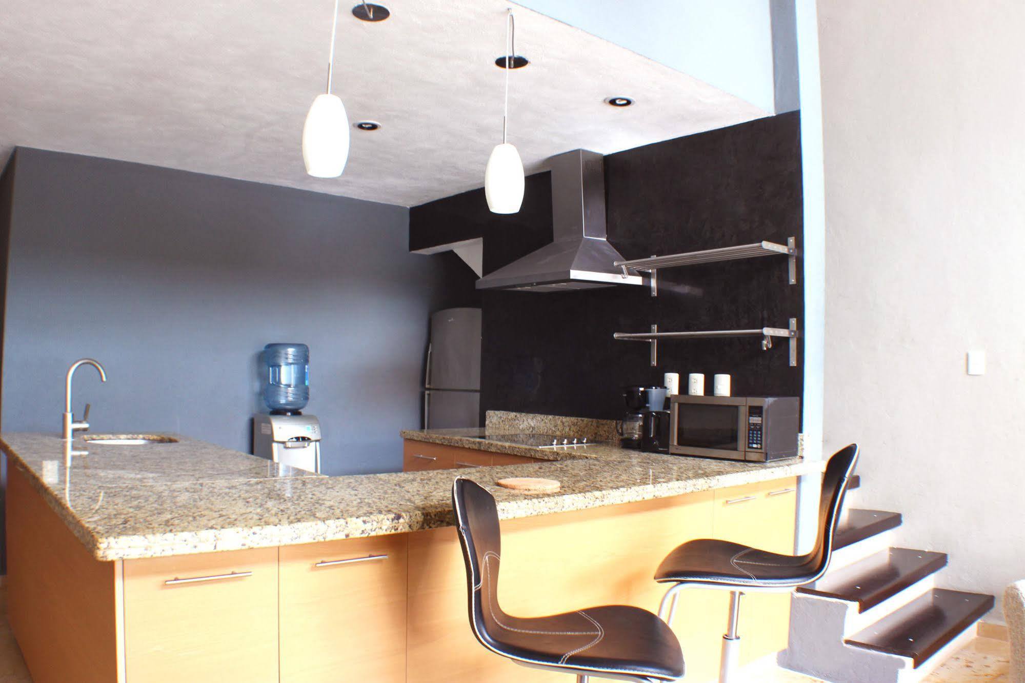 Ocean Plaza Condos プレヤデルカーメン エクステリア 写真